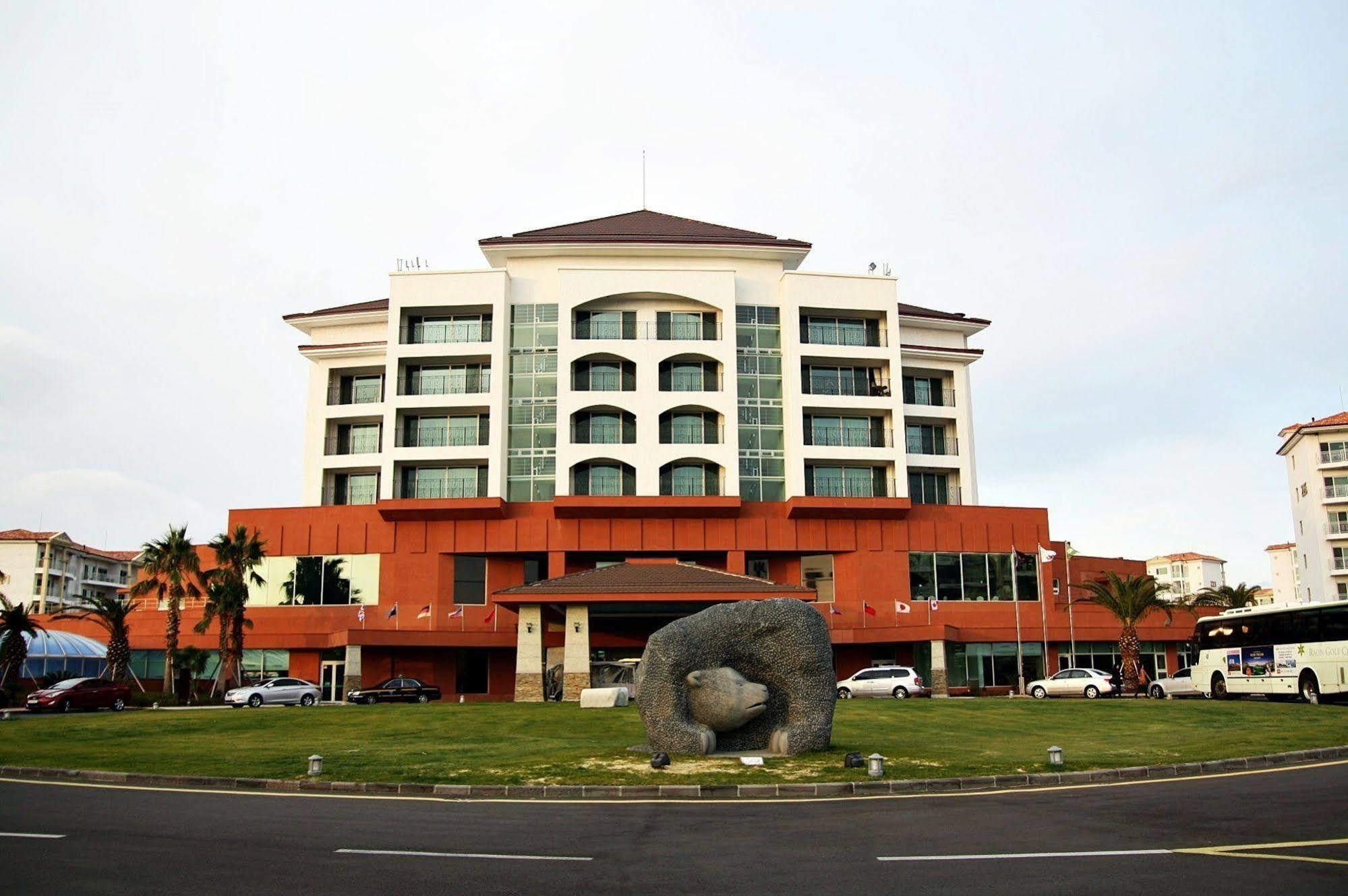 Raon Hotel & Resort Jeju Exterior foto